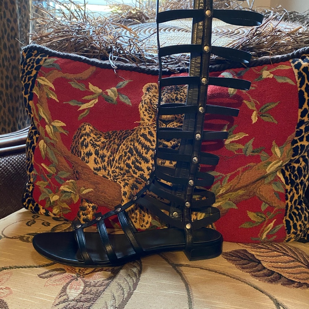 Stuart Weitzman knee high gladiator black sandals!